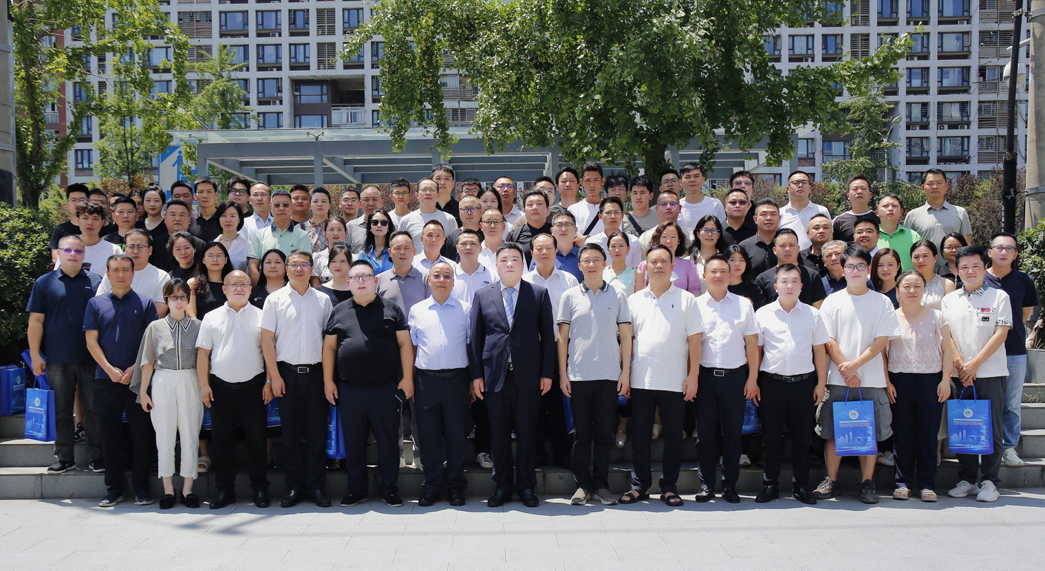 关于中心2025年1期调解员职业技能培训 认定合格人员的通知