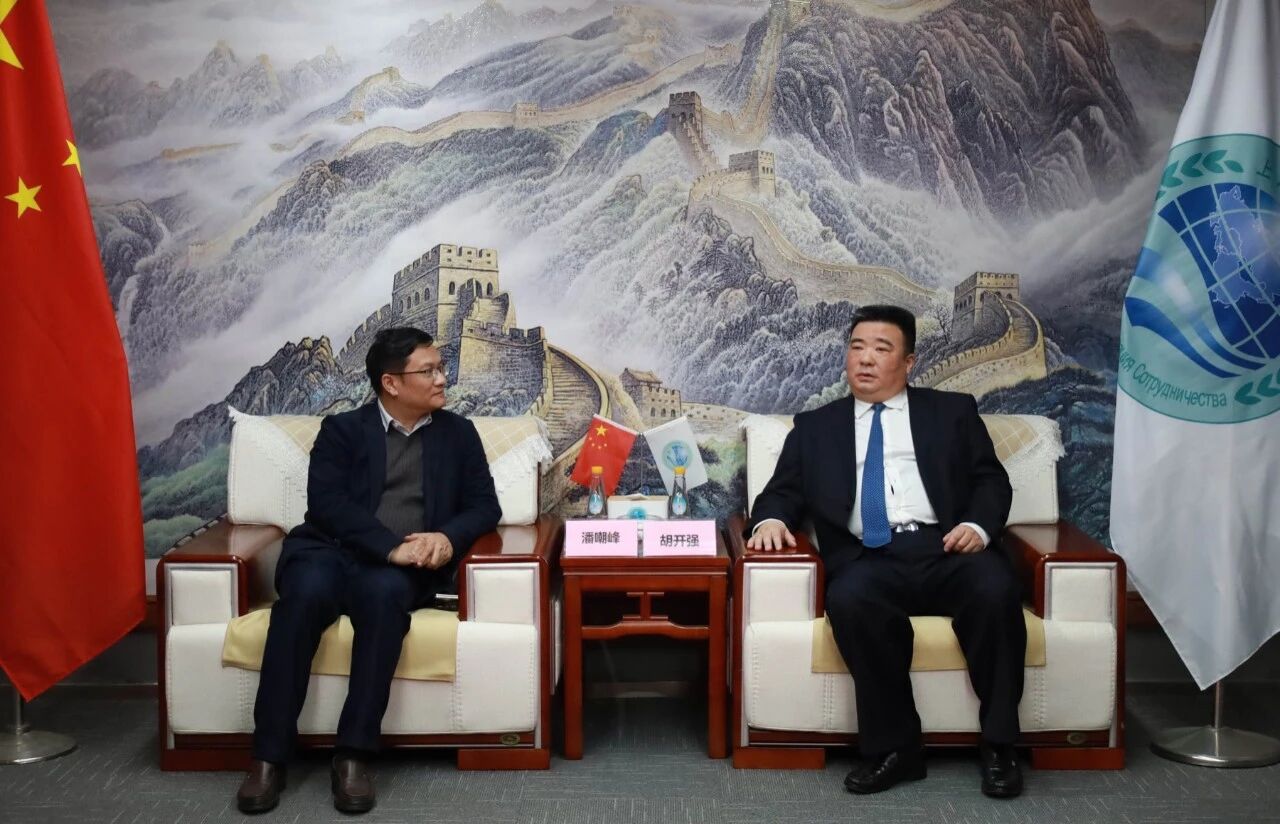 广西北海市人民政府副秘书长潘嘲峰到访平台