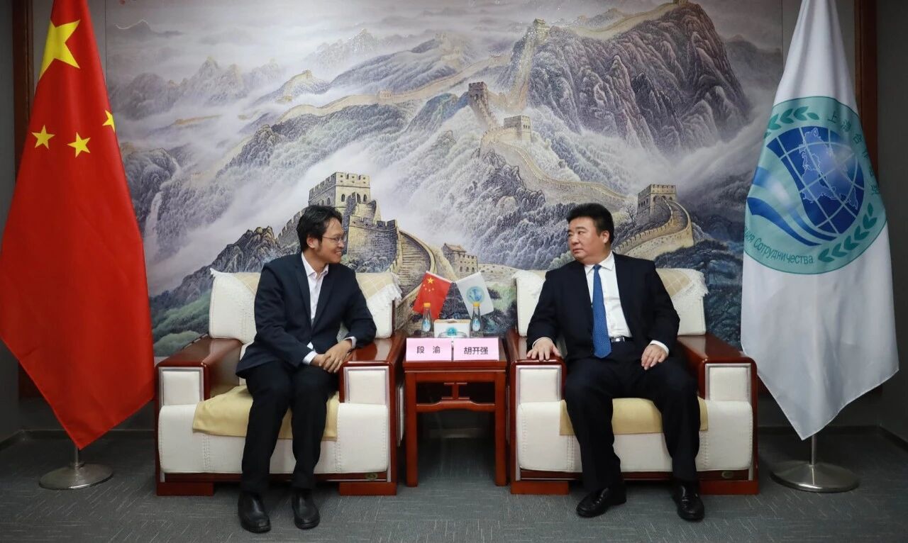 资阳环境科技职业学院执行校长段渝到访平台