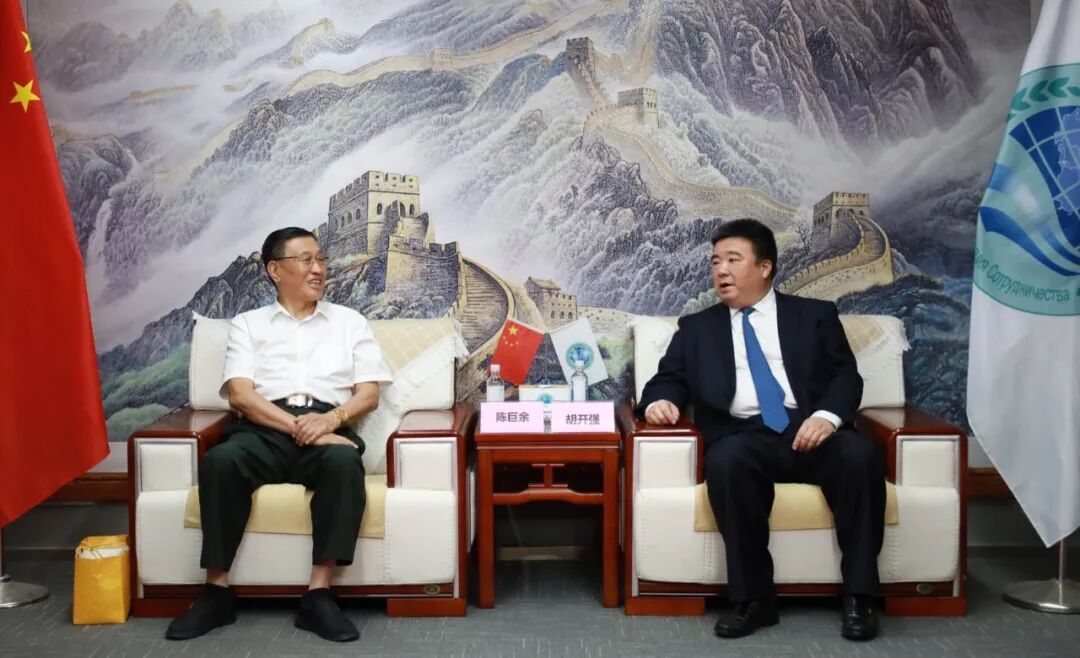 巨余生物集团股份有限公司董事长陈巨余到访平台
